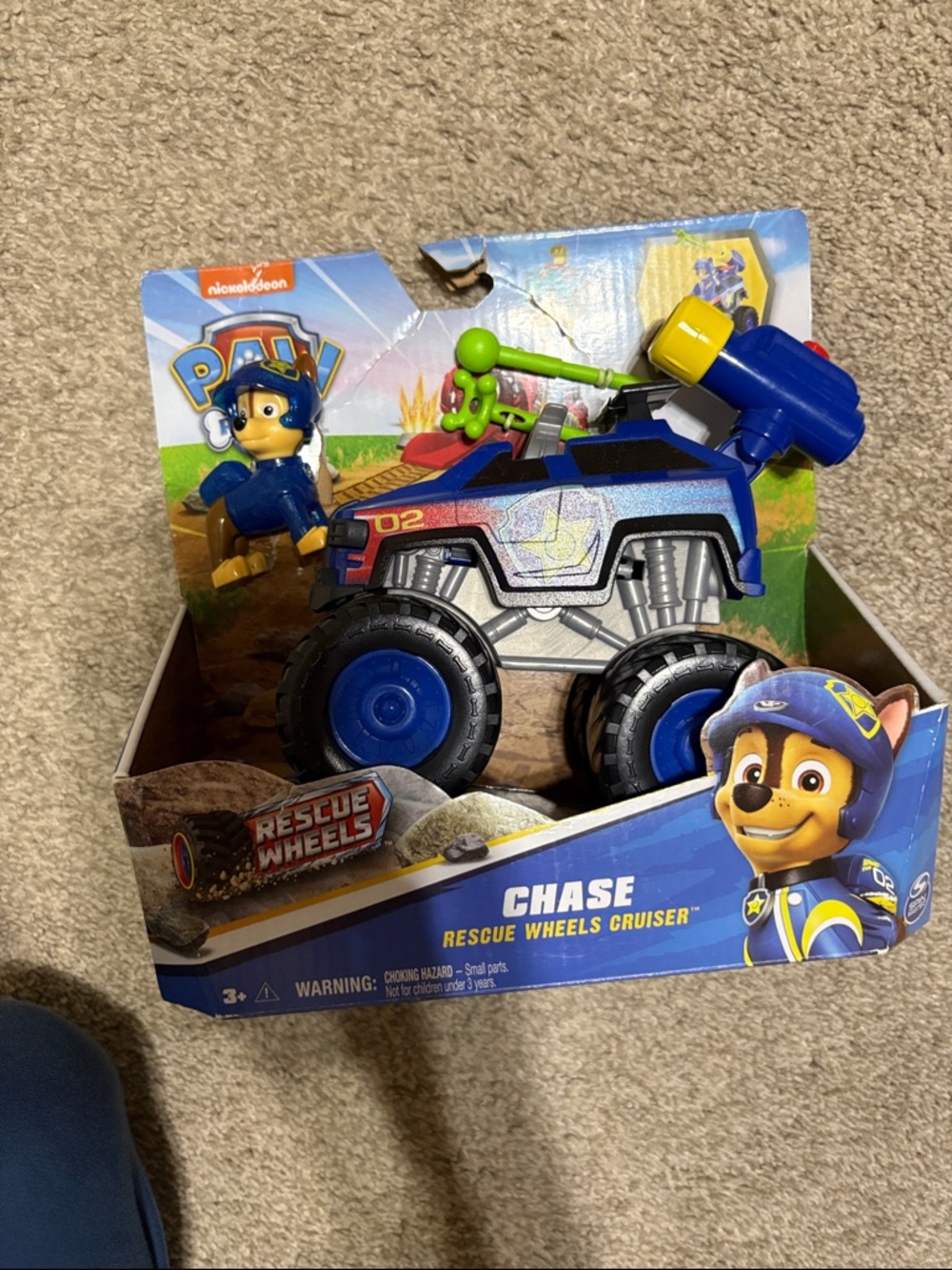 Paw Patrol Rescue wheels chase